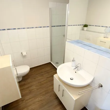 Bergfrieden Whg. 5 Mit Balkon Und Meerblick Apartment