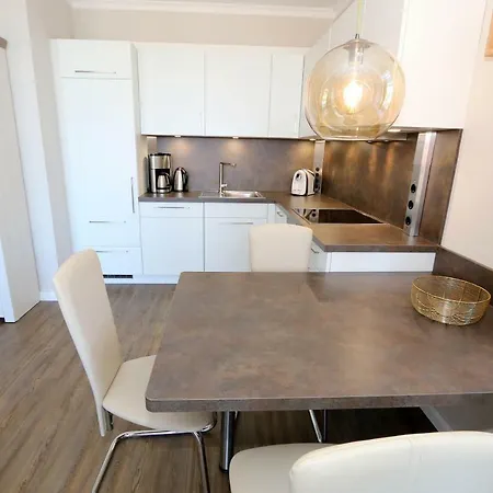 Apartment Bergfrieden Whg. 5 Mit Balkon Und Meerblick *