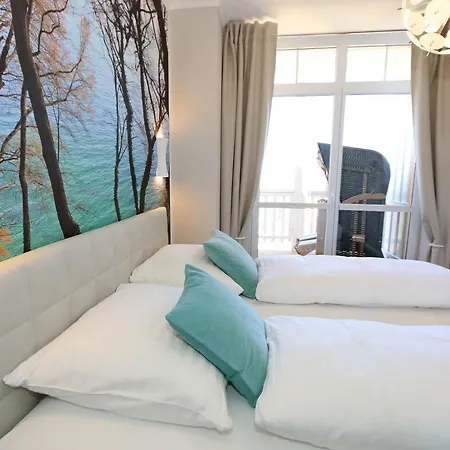 Bergfrieden Whg. 5 Mit Balkon Und Meerblick * Goehren (Ruegen)